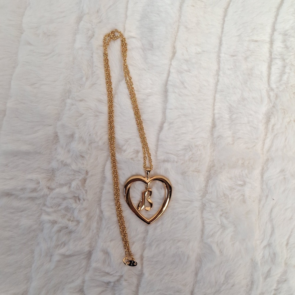 Vintage Avon Gold Tone Heart "B" Pendant Necklace Initial Jewelry Collectible